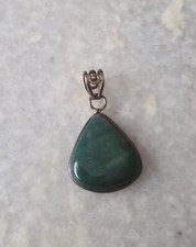 Silver sterling pendant 925 with Green stone 