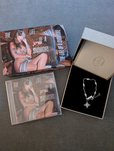 Taylor swift the life a - taylor,