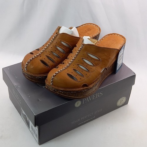 Pavers tan leather wedge - leather,
