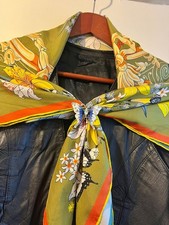 Exquisite Silk Scarf 86x86cm |