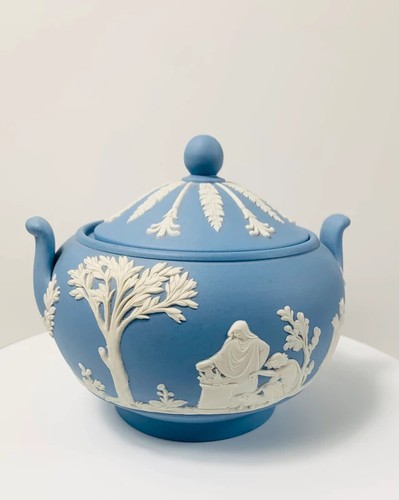 Wedgwood jasperware blue - jasperware,