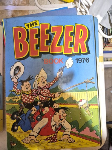 The beezer book 1976 c - beezer,