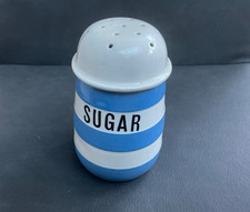 VINTAGE T G GREEN BLUE WHITE CORNISHWARE SUGAR SIFTER SHAKER GREEN SHIELD STAMP