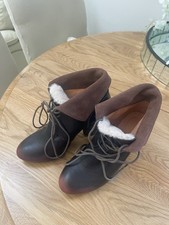 EMU Australia Women's Leather