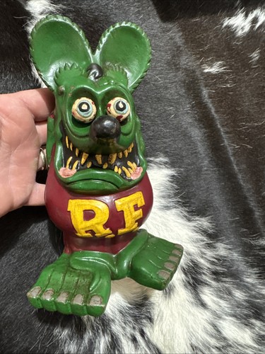Rat fink piggy - bank, patina