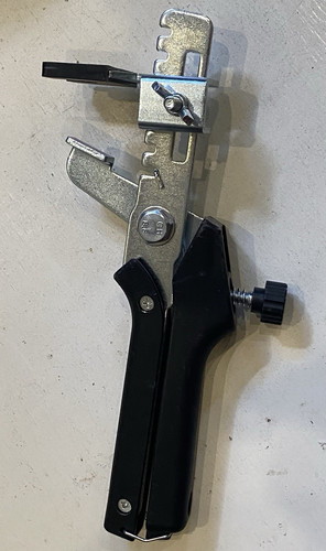 Tile levelling tool - with, black