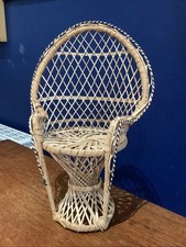 Vintage Peacock Chair - Ideal for Dolls or Teddy Bears 12 Cm Diameter