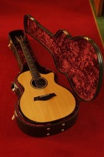 Taylor 914ce V-Class