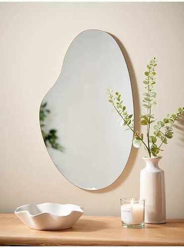 Clear large pebble - clear,