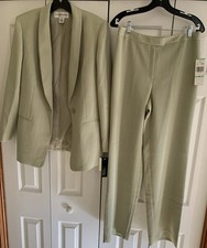 Jones New York 2 Piece Suit