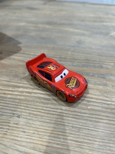 Disneys lightning mcqueen - lightning,