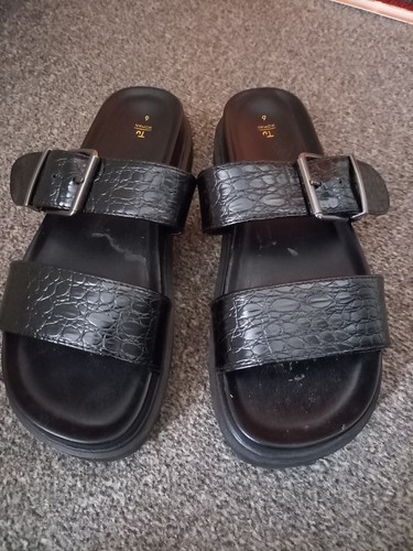 Ladies size black - 6,