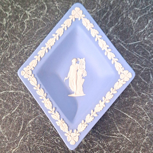 Wedgwood blue white - blue,