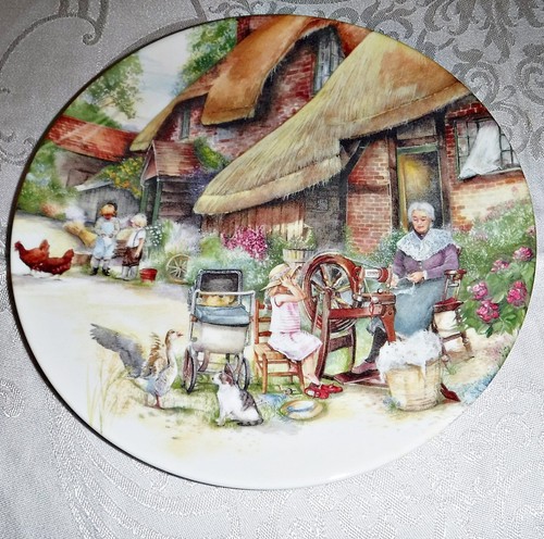 Royal doulton bone china - *royal,