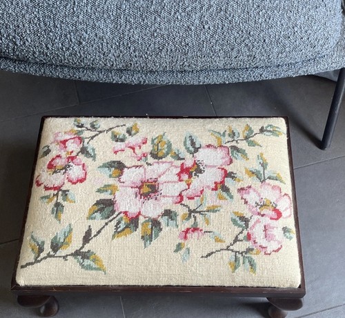 Vintage floral needlepoint - floral,