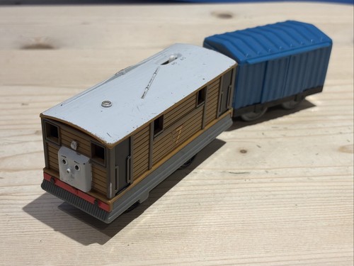 Thomas trackmaster toby - thomas,