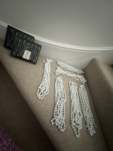 Bauble garland white - white, glitter