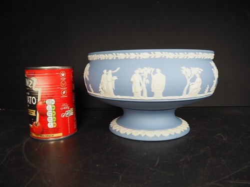 Wedgwood blue white - blue, &