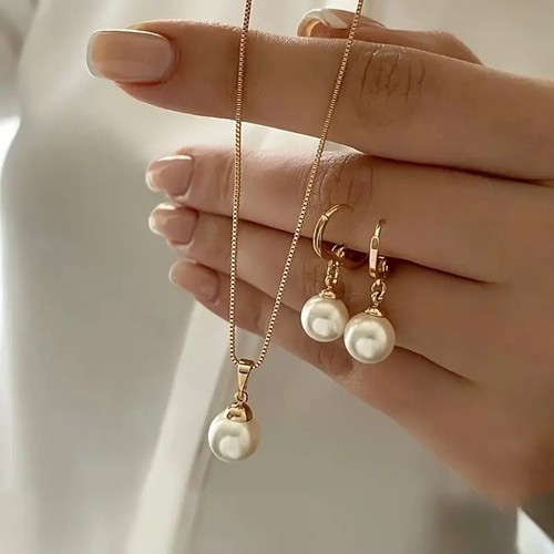 Elegant women jewellery - elegant, women’s