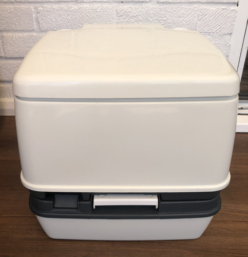 Portable toilet flushing - portable,