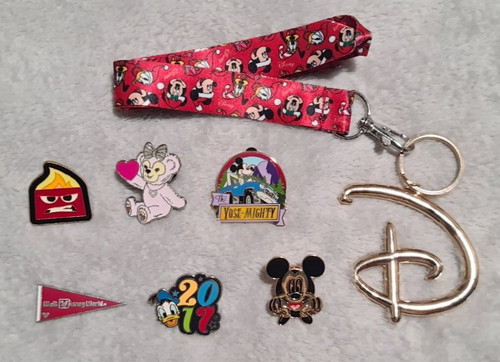 Disney lanyard with - disney, "d"