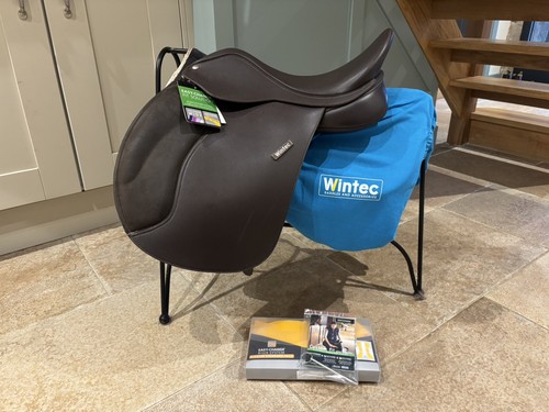 Wintec wide ap - 16.5”,