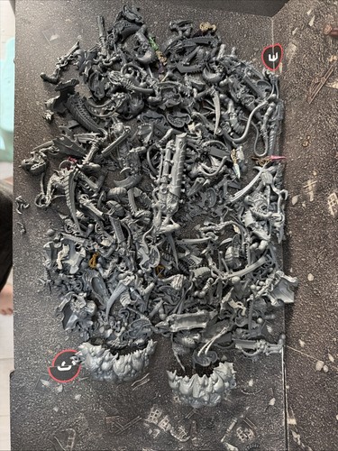 Warhammer 40k tyranids sprue - warhammer,