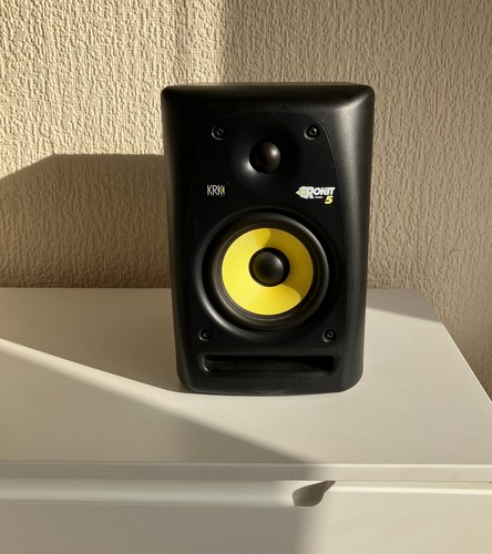 Krk rokit single - 5, studio