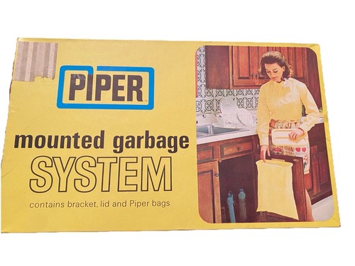 Vintage piper mounted - vintage, garbage