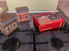 00 gauge hornby engine shed