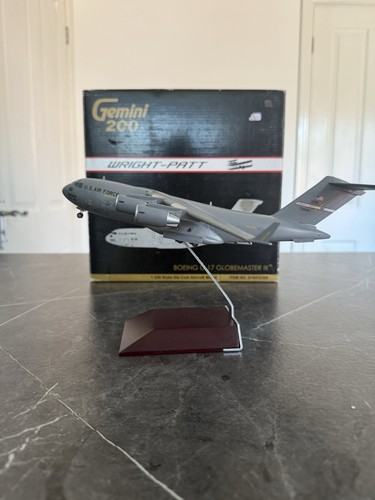 Gemini 200 globemaster 17 - 200, c-17
