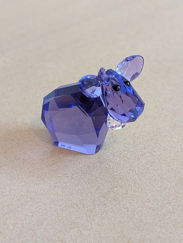 Swarovski crystal mini - 🐮,