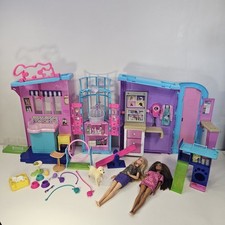 Barbie Folding Pet Care Center