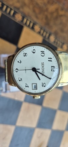 Vintage gents gold tone - vintage,