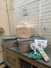 Select Rabbit Food 1.5kg+ Timothy Hay + Saw Dust.Plastic Containers Not Included