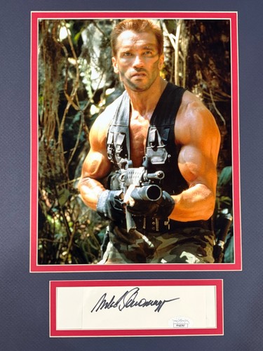 Arnold schwarzenegger predator - schwarzenegger,