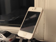 Apple iPhone 4s - 8GB - White