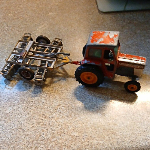 Vintage diecast farm tractor - vintage,