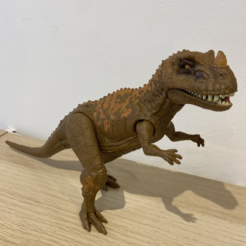 Jurassic world ceratosaurus - jurassic,