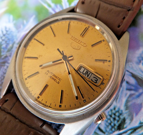 1988 seiko gold dial - gold,