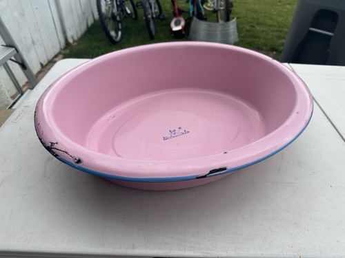 Rare vintage pink - rare, enamelware