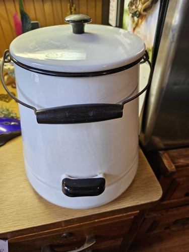 Vintage porcelain enamelware - porcelain,
