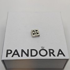 Pandora Reflexions Open Gift