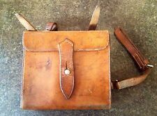 Superb vintage Harrods leather cased saddle fitting hunting canteen set 