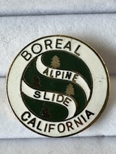 VINTAGE BOREAL PIN ALPINE SLIDE CALIFORNIA Resort Souvenir Ride Coaster Ski Hat