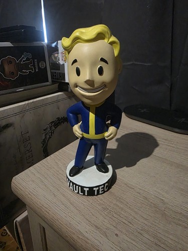 Fallout bobblehead vault - fallout,