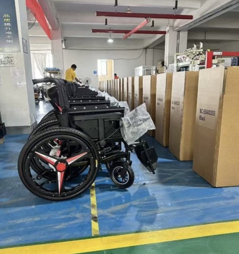 Heavy duty electric wheelchair - heavy,