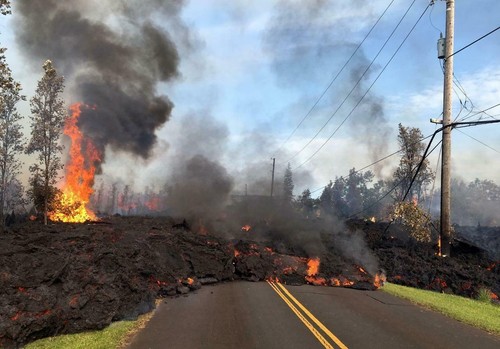 Kilauea volcano erupting - kilauea,