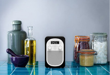 Pure Evoke D1 Portable DAB+/FM Radio Black  + Original Plug and Manual