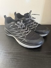 Hi-Tec Trail Destroyer Low walking shoes